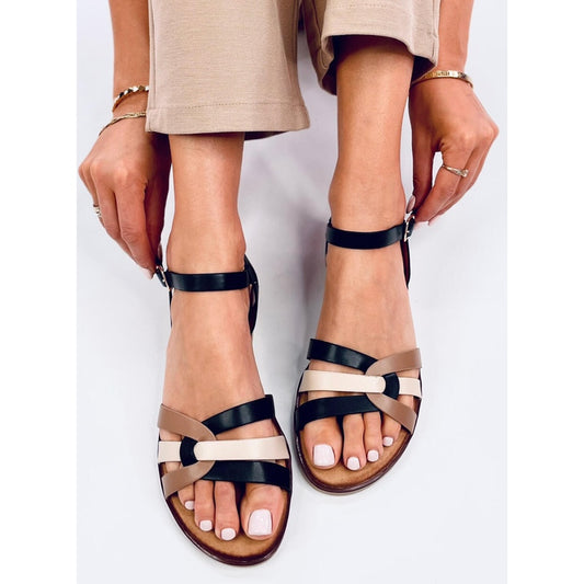Woman Flat Black Sandals - Criss-Cross Sandals