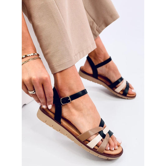 Woman Flat Black Sandals - Criss-Cross Sandals