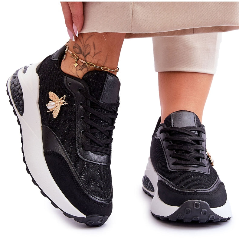 Woman black trainers 
Black summer trainers 
Cute black sport shoes 
Ladies black trainers