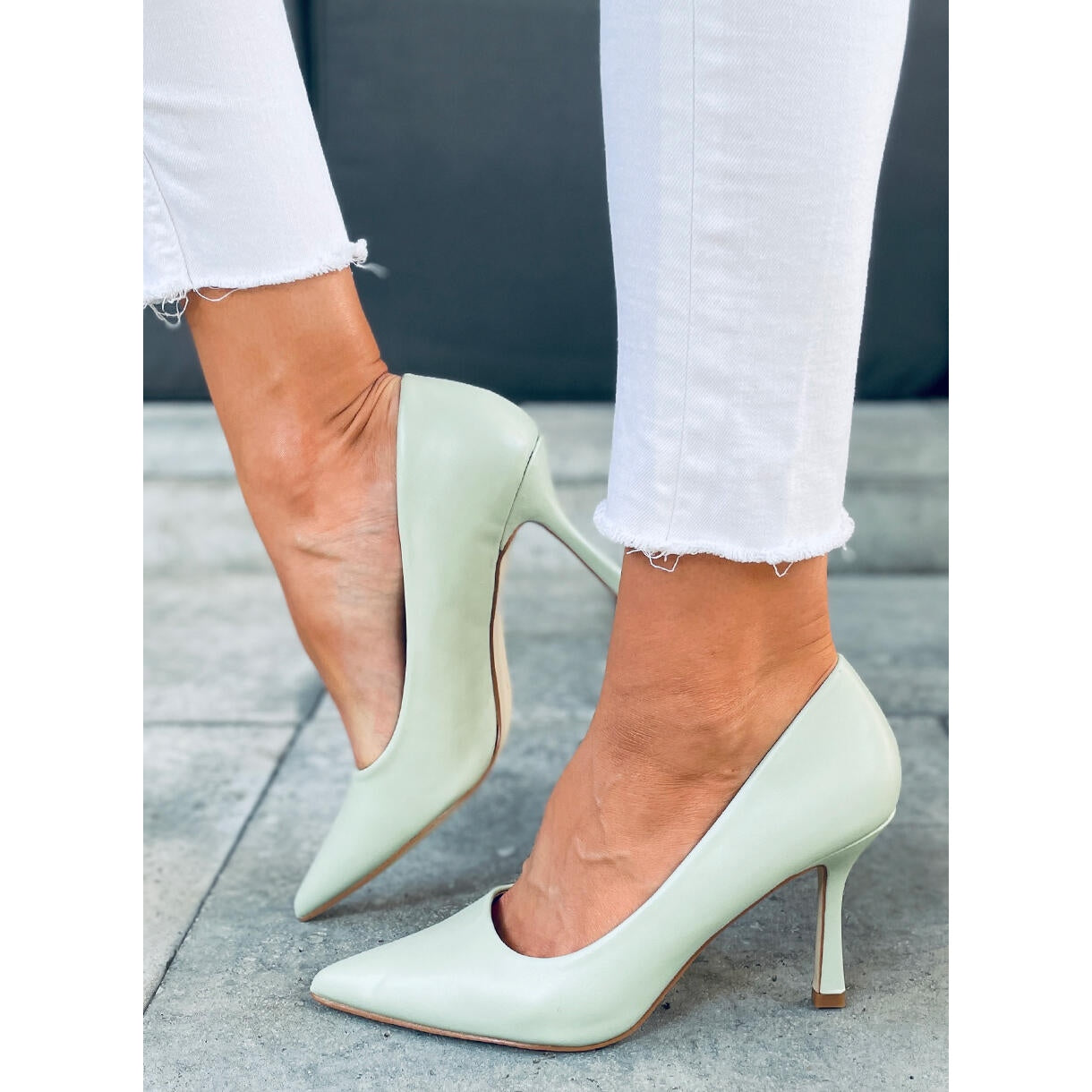 Woman's Mint Green High Heel Pumps - Green Heels Size 4